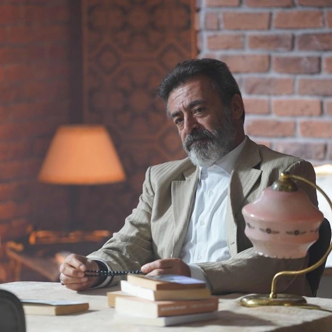Levent Ülgen Adana Ayazı Kadrosunda: Usta Oyuncunun Rolü Belli Oldu
